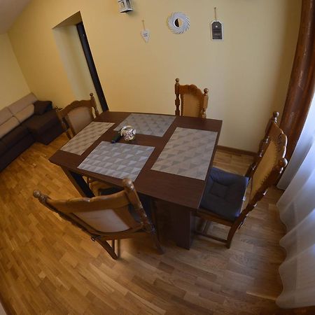 Apartment Luca Poarta Schei Braşov Buitenkant foto