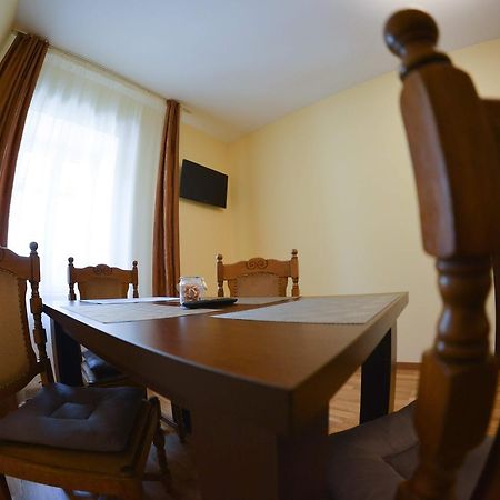 Apartment Luca Poarta Schei Braşov Buitenkant foto