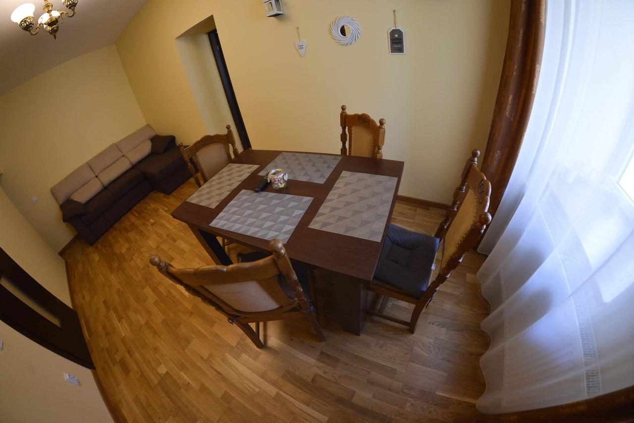 Apartment Luca Poarta Schei Braşov Buitenkant foto