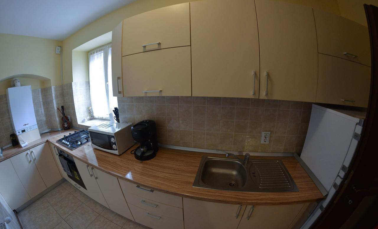Apartment Luca Poarta Schei Braşov Buitenkant foto